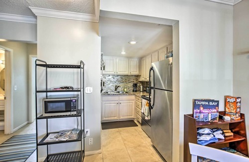 St. Pete Beach Apartment | Walk to Beach & Dining: Sunny St Pete Condo!