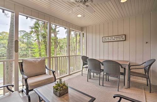 West Beach Cottage | Walk to Beach! Remodeled Cottage on Sparrow Pond