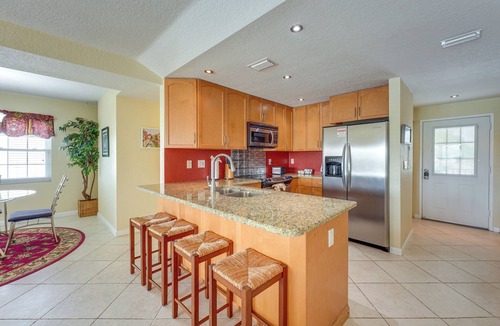 Capri Isle Condo | Walk to Beach! Treasure Island Gem w/Water Views