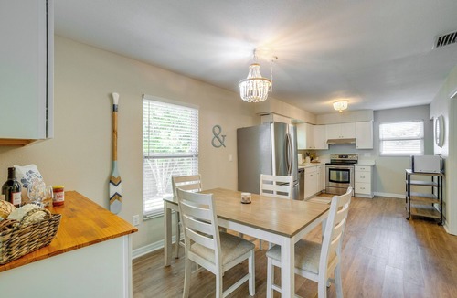 Vamo House | Walk to the Bay: Family-Friendly Oasis in Sarasota