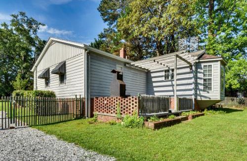 Toccoa House | Walkable Location! Peaceful Toccoa Escape w/Yard