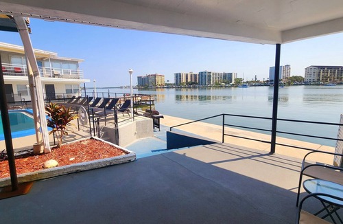 Bay Esplanade Apartment | Waterfront 1 Bedroom Retreat w/Stunning Views 5-Min Walk to Clearwater Beach