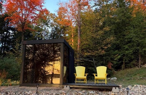 Madawaska Valley Villa | Waterfront Algonquin Retreat,Hot Tub & Sauna