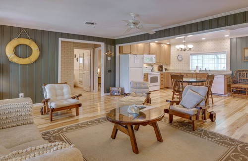 Annapolis Cottage | Waterfront Annapolis Cottage: Fire Pit & Pier