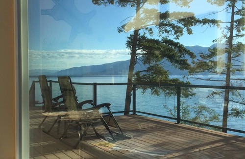 Finley Point House | Waterfront! Beach access! Availability June 2026, or book now for summer 2027.
