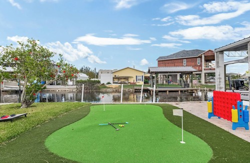 Ruskin House | Waterfront Dock + Gulf Access + Mini Golf + GameRm