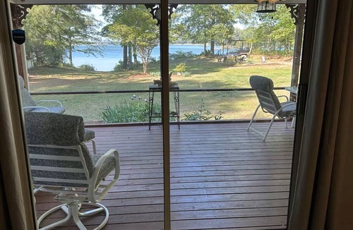 Heathsville House | Waterfront Dock + Pergola Deck + Fire Pit + Kayaks + Paddleboards - VistaCove
