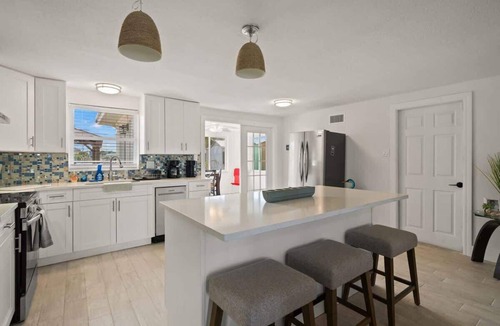 Hudson Beach Estates House | Waterfront Hudson Home: Fishing, Pets & Fun!