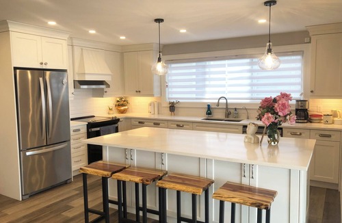 Selkirk Cottage | Waterfront Modern Cozy 3-bedroom Entire Cottage