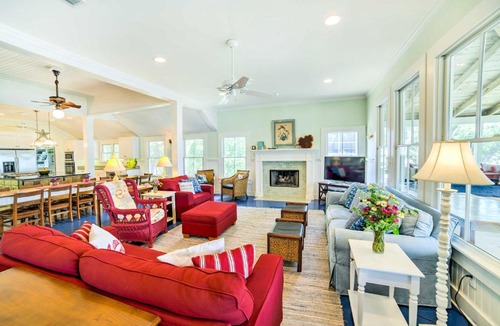 Perdido Beach House | Waterfront Perdido Beach House w/Canoes & Kayaks!