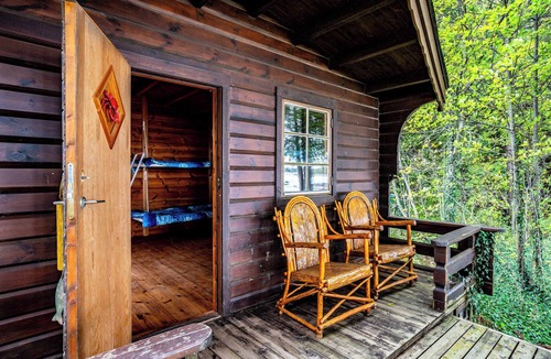 Colpoys Bay House | Waterfront Private cottage | New Reno | 9 guests