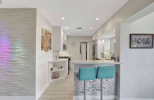 Pompano Isles House | Waterfront Villa – Gorgeous 4 BDR w/Private Pool and Dock, Close to Beach!