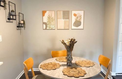 Reston Bed & Breakfast | Waterside - Unit 11 Reston