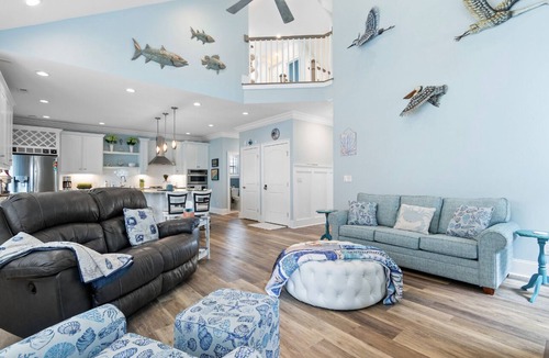 Sunset Beach House | West End Third Row 4 bedroom 2.5 bathroom home