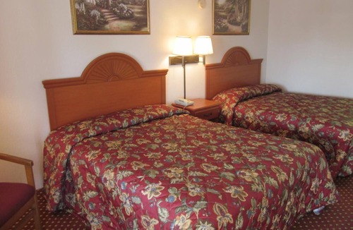 Shore Acres Hotel | Westmont Inn - Lakeland
