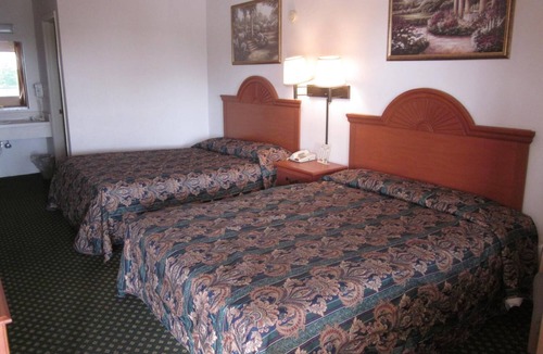 Shore Acres Hotel | Westmont Inn - Lakeland