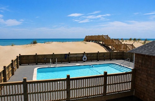 South Nags Head Cottage | Whalebone Oceanside 3 Bedroom Cottage A