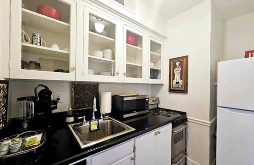 Hannon Park Condo | Whispering Oaks
