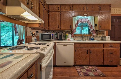 Lake Junaluska House | Williams Cottage Cozy Comfy Lake Junaluska