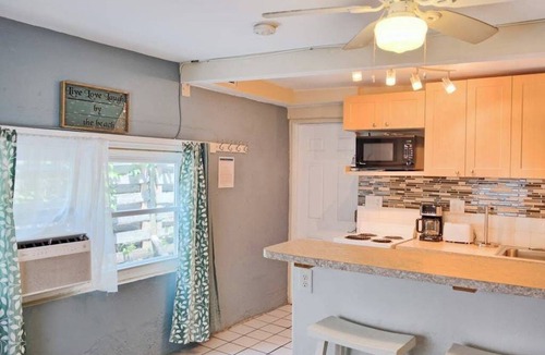 Ilexhurst Apartment | Wonderful studio near the beautiful beach