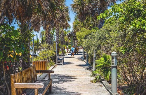 Ilexhurst Apartment | Wonderful studio near the beautiful beach