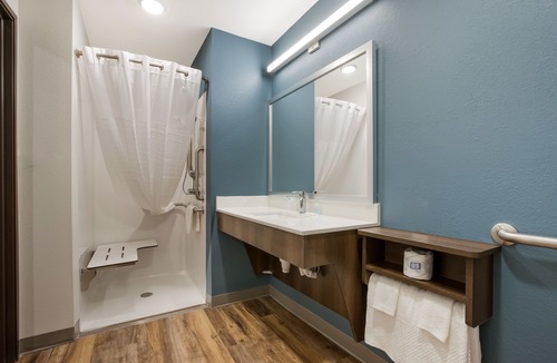 Simpsonville Hotel | WoodSpring Suites Greenville Simpsonville