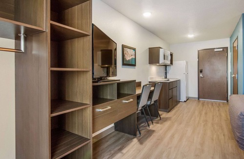 Southside Hotel | WoodSpring Suites Jacksonville Baymeadows