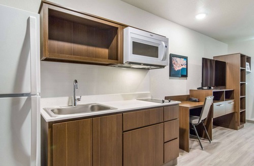 Southside Hotel | WoodSpring Suites Jacksonville Baymeadows