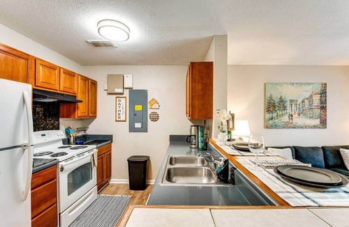 Griffin Heights House | Work & Explore: Tallahassee Townhome