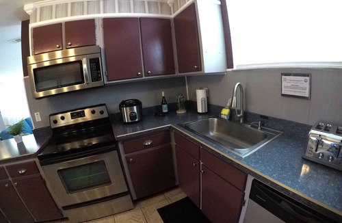 Kahnway Heights House | Wow! Across the street from the beach. Right on Atlantic Ave.