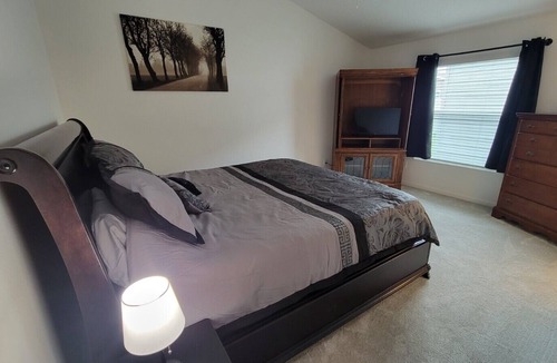 Okahumpka House | Wow! Beautiful three bedroom, two bath house nestled in the newest part of The Villages FL