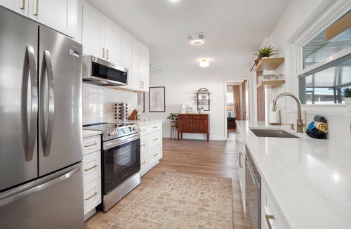 Dunedin House | WOW! Dunedin Coastal heated POOL Home-beaches-eateries-near downtown
