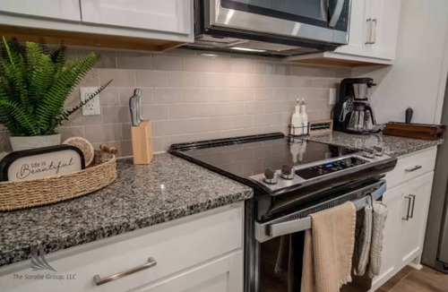 Biddleville House | Your Charlotte Basecamp - 10min to Everything