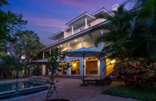 Bay Isle House | Your Personal Resort-7BR-12 Beds, Pool, Bocce Ball, Boating & so much more!
