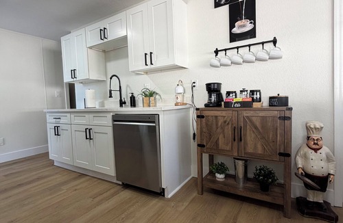 North Trail House | Your prime Sarasota Escape, Comfort, Privacy, Prime location, Relax Tonight.