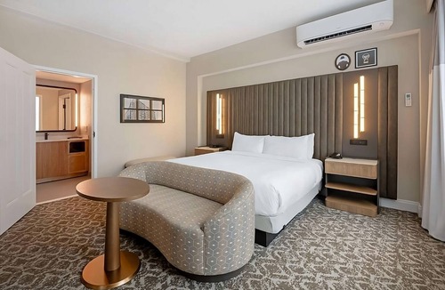Downtown Tampa Hotel | Your Urban Sanctuary: Unwind in Style in Downtown Tampa- 2 Rooms