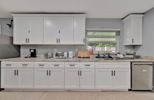 Limona Improvement Apartment | ZenHomes in Central Brandon