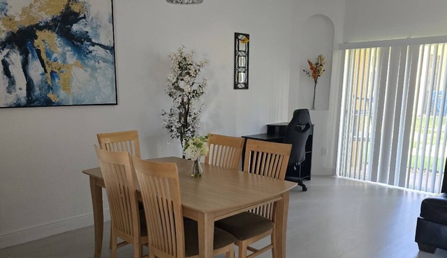 130 Napoli Dr, Davenport - Regal Palms Resort