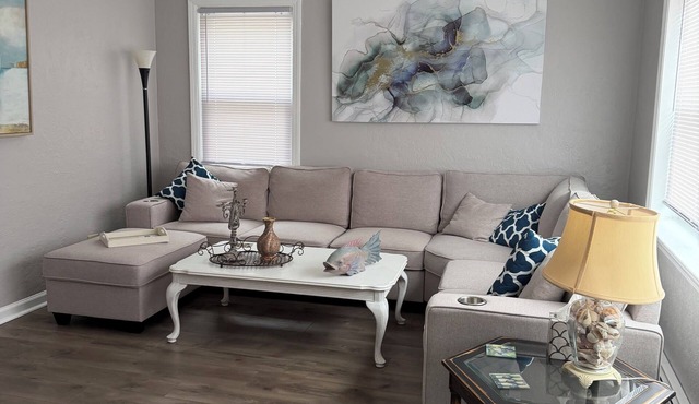 2-bedroom apt. Seaside Park. Beach Block. Sleeps 5. 4 Beach Badges. Yard. Grill.