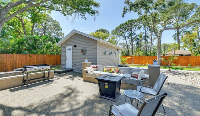 2 Mi to Beach: Hideaway w/Shared Pool in St Pete!