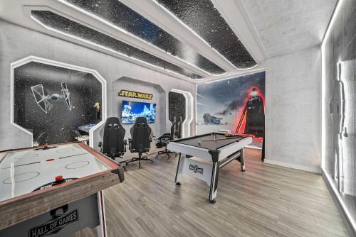 2026 NEW 10BD At Windsor Cay Pool and Game Room