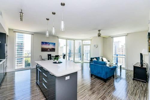 2BR Uptown Charlotte Furnished Apartments apts