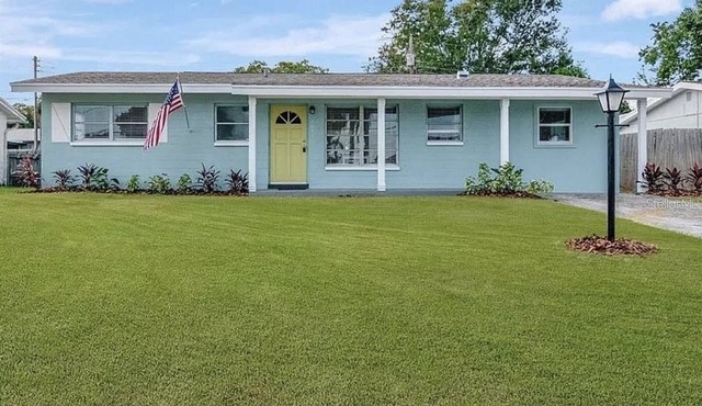 3 Bed/1 Bath Furnished Home 3 Mi to Beach