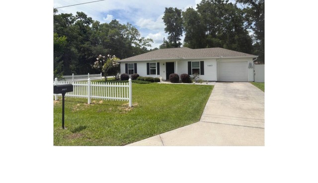 3-bedroom house close to WEC ,HITS ,OBS convenient to shopping,Restaurants. Pet