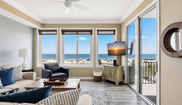 3304 SeaCrest-Direct Oceanfront Renovated Villa