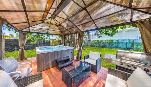3BR Miami Tree House | Airport·Beach·BBQ·FIFA.Sleeps11