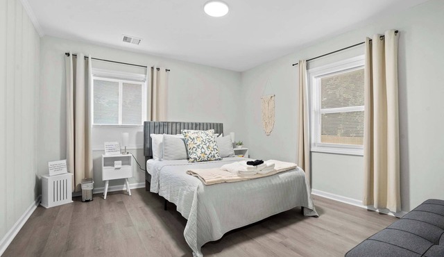 5 Min to Downtown | Smart TVs | Fast Wi-Fi