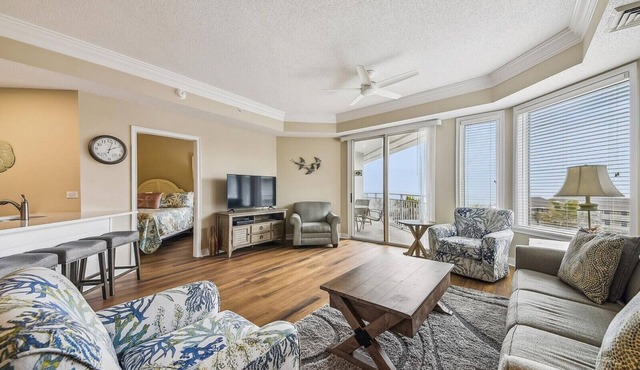 5th Floor Ocean Villa w/Water Garden & Ocean Views