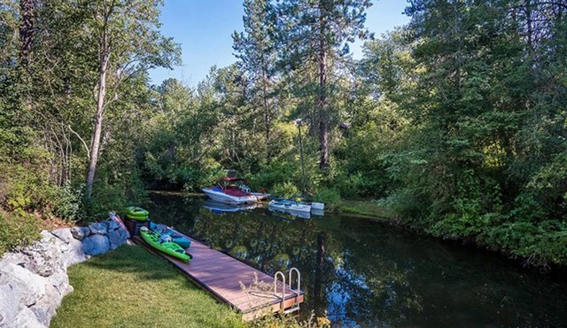 A/C LakeAccess GameRoom Xbox DogOK kayaks paddleboards Private30'Dock Sleeps 14