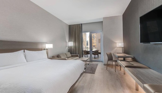 AC Hotel by Marriott Charlotte City Center